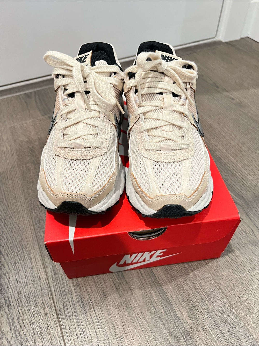 Nike vomero 5 women size 5.5